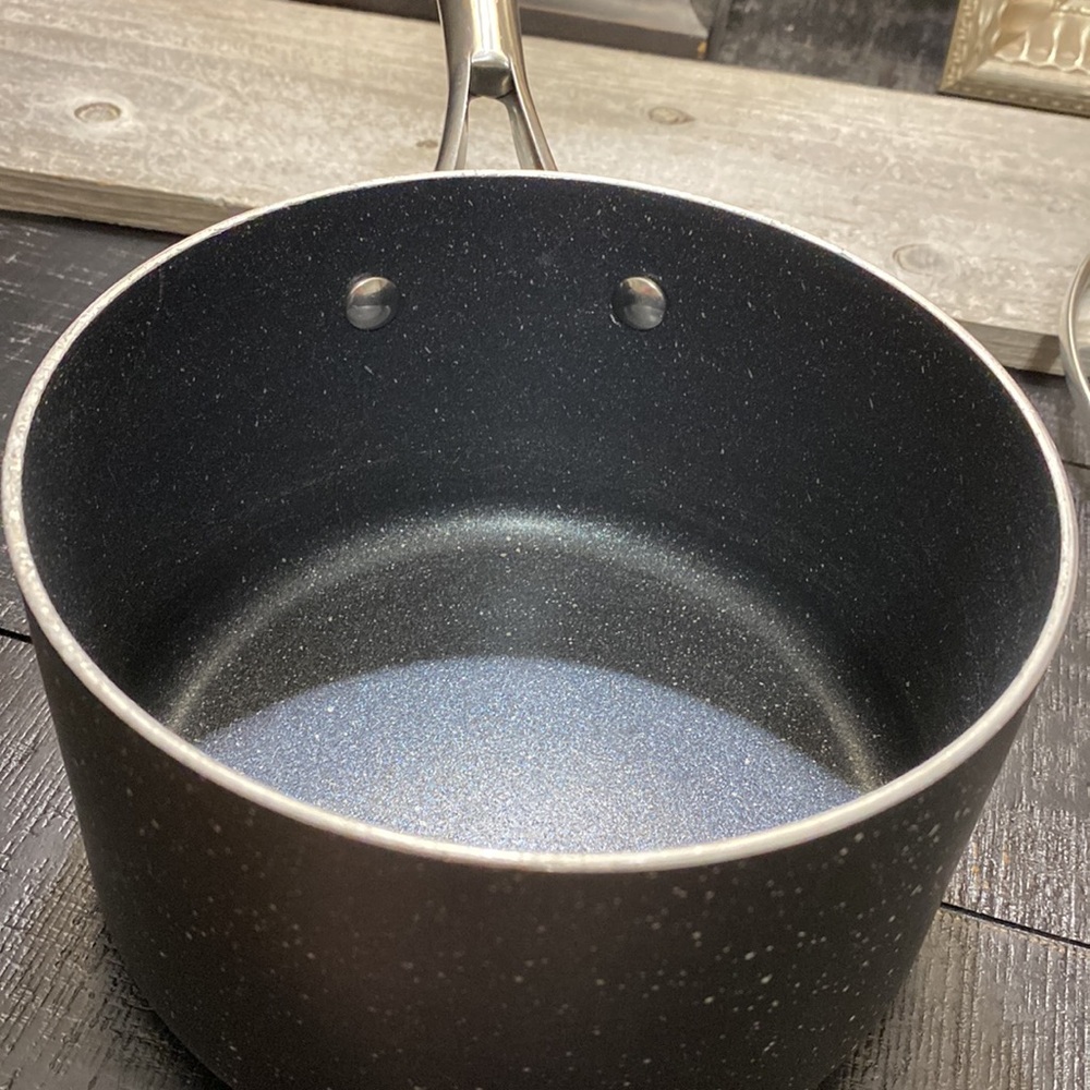 2 Qt. GraniteStone Pot With Lid! - Picture 6 of 9